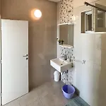 1 Bedroom Lovely In Lägenhet