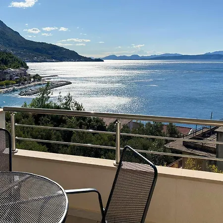 1 Bedroom Lovely In Lägenhet Podgora (Split-Dalmatia)